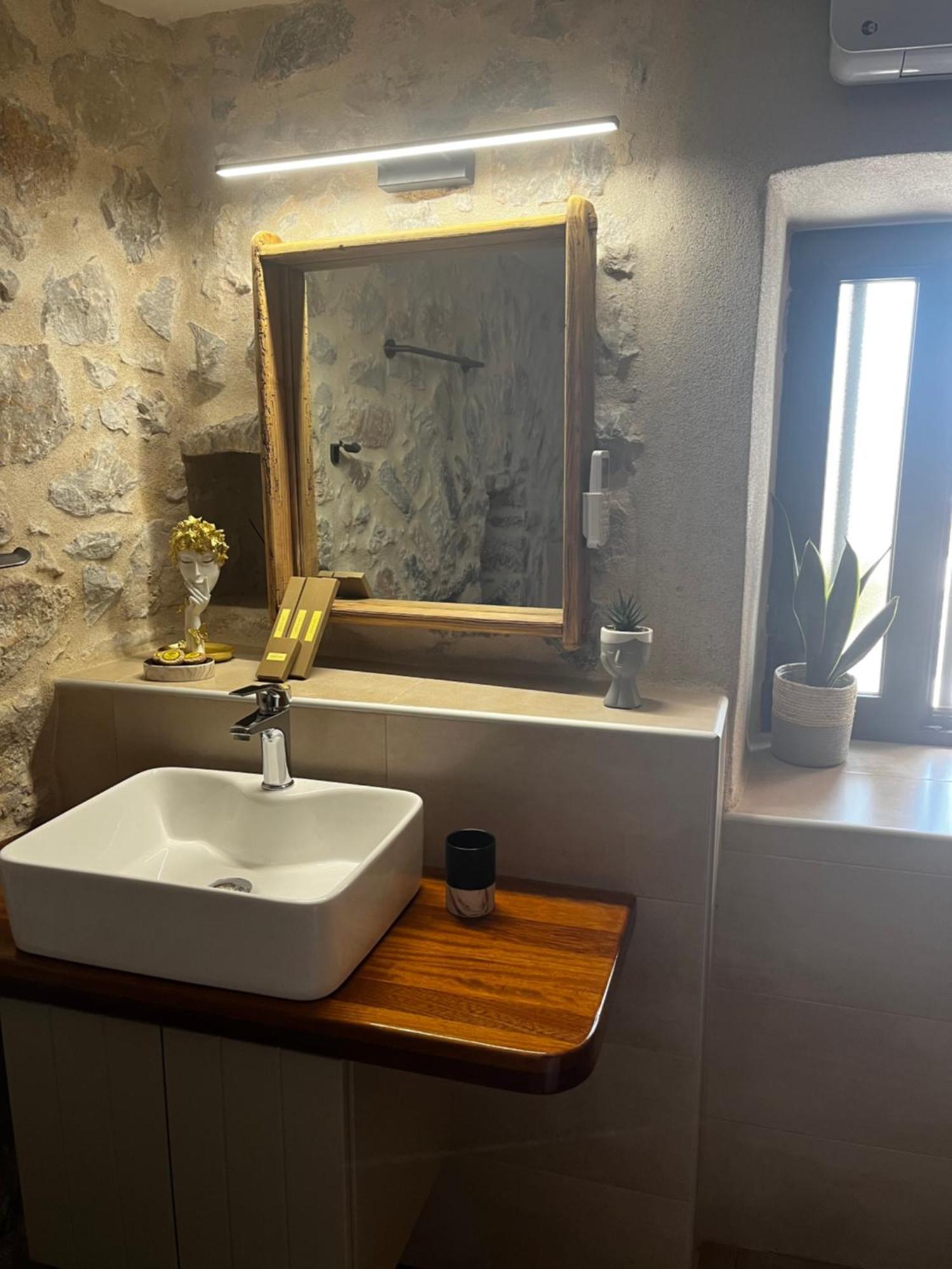 Filia'S House Villa อาเรโอโปลิส ภายนอก รูปภาพ
