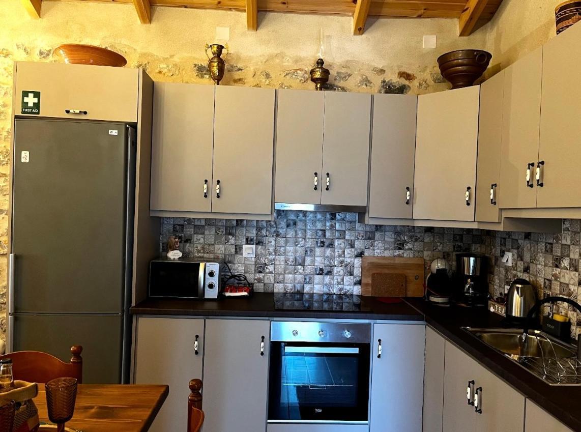 Filia'S House Villa อาเรโอโปลิส ภายนอก รูปภาพ